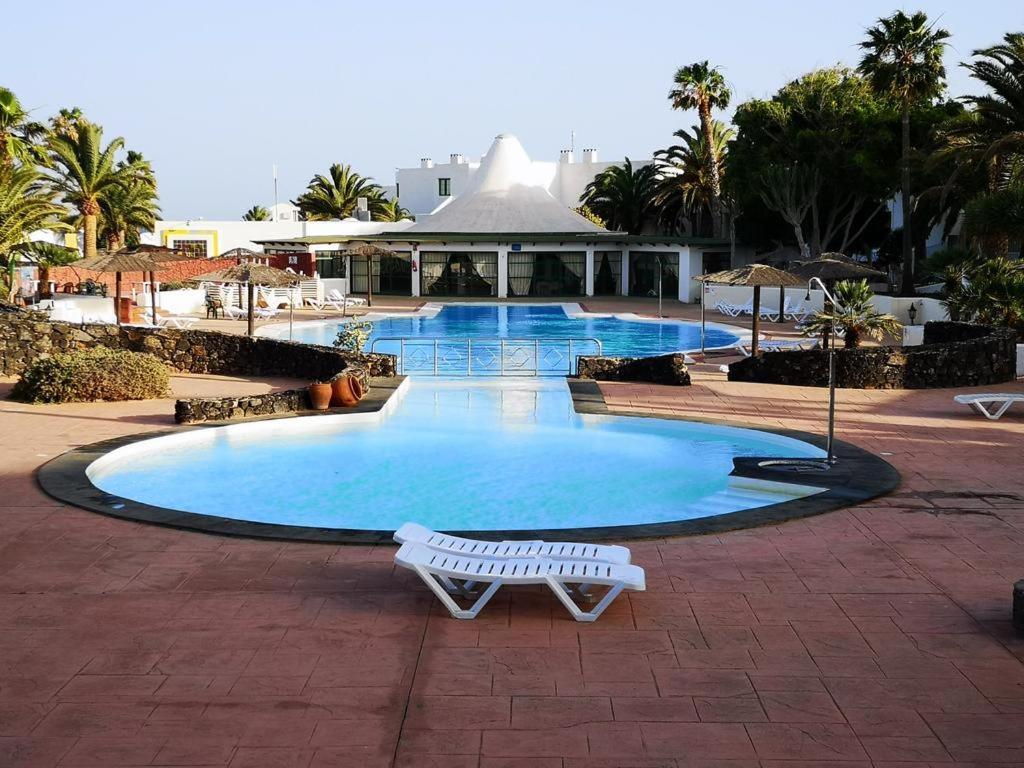 Playa Roca Bungalows Costa Teguise Luaran gambar