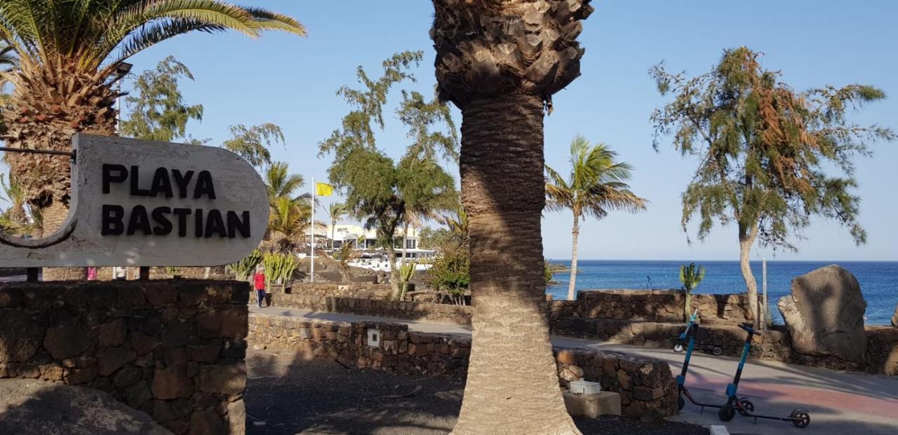 Playa Roca Bungalows Costa Teguise Luaran gambar